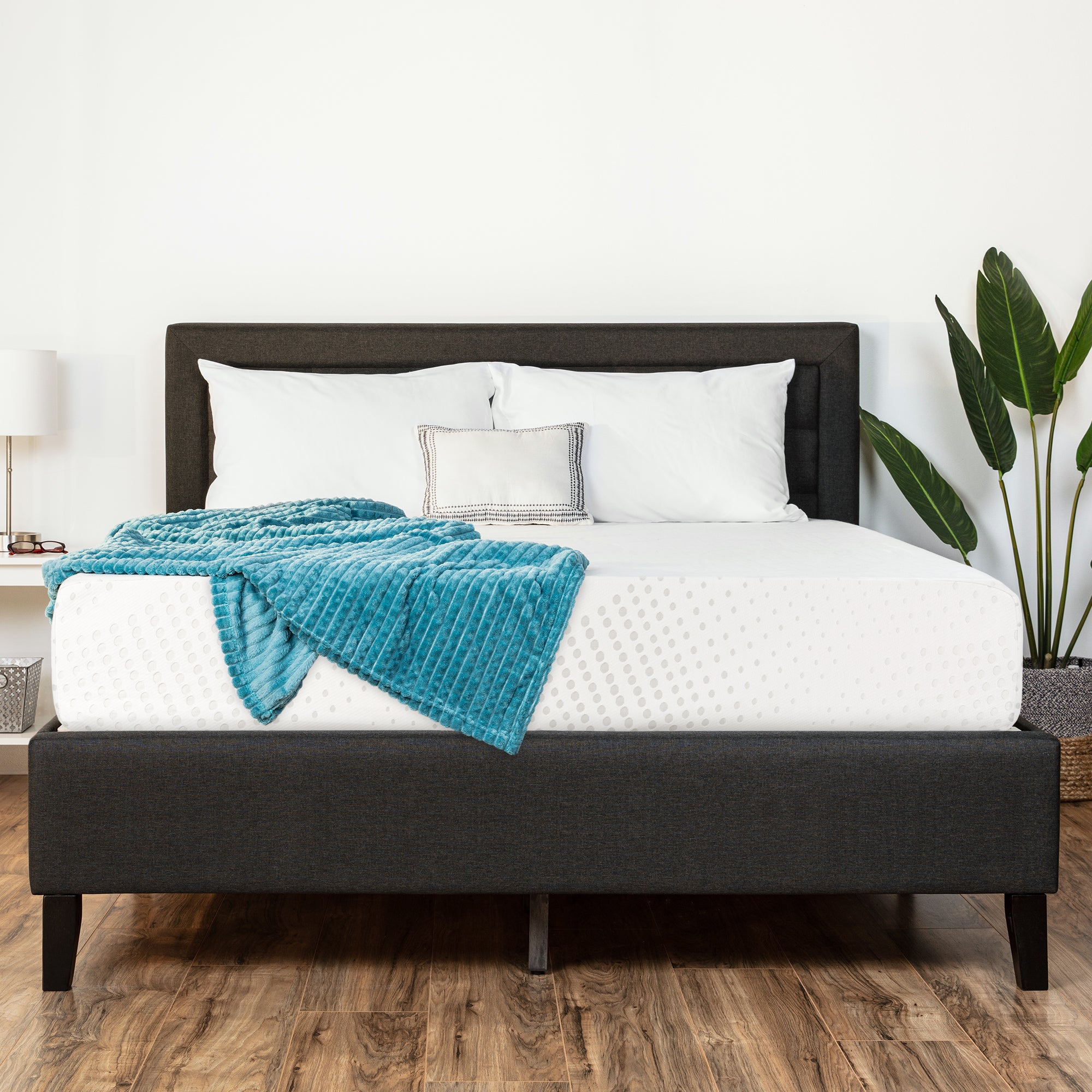 10in Dual Layered Mattress w/ Gel Memory Foam - Image 9