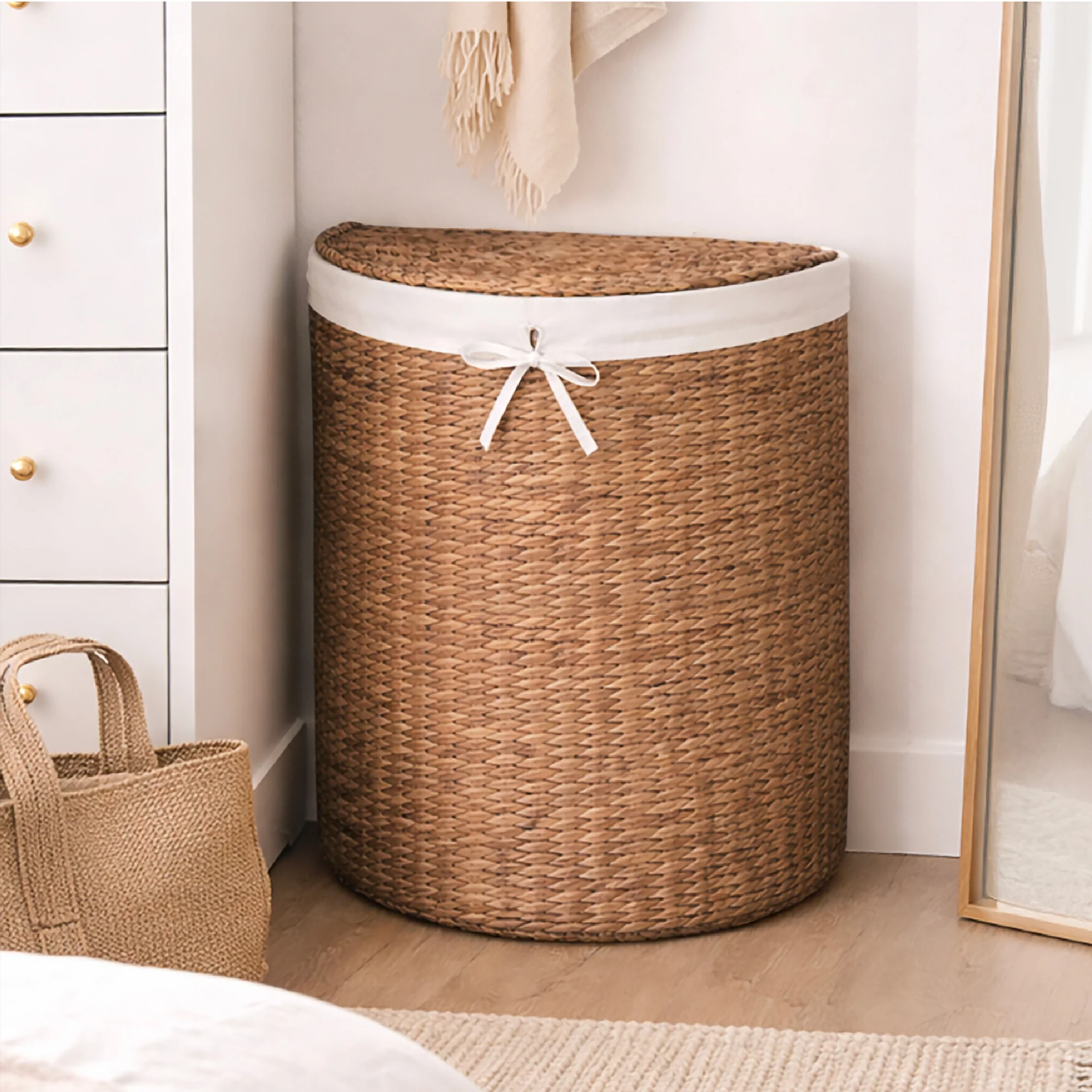 Half Moon Round Laundry Hamper w/ Lid - Image 15