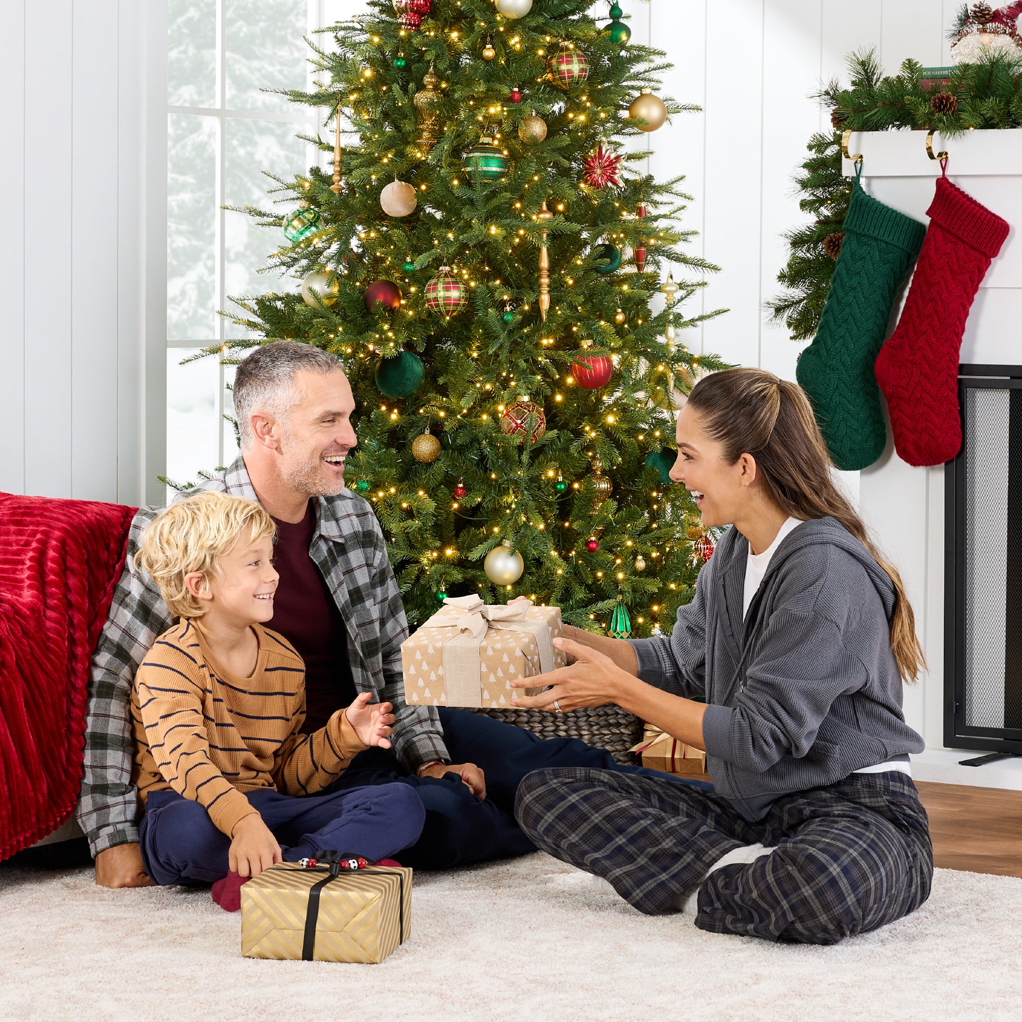 Pre-Lit Artificial Full Aspen Christmas Tree w/ 2-in-1 Twinkling Micro LEDs - Image 22
