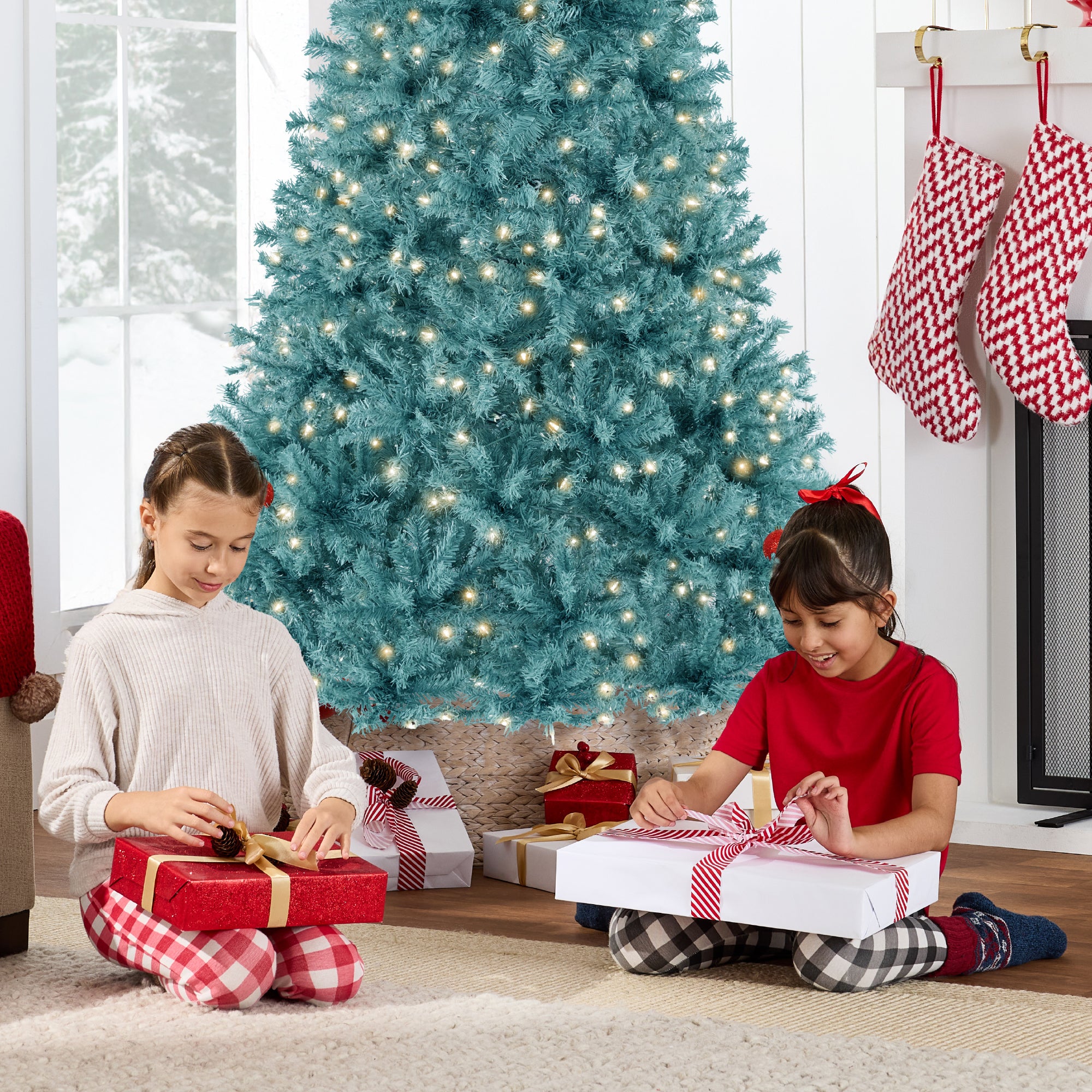 Pre-Lit Artificial Peacock Blue Christmas Tree w/ Incandescent Lights - Image 5