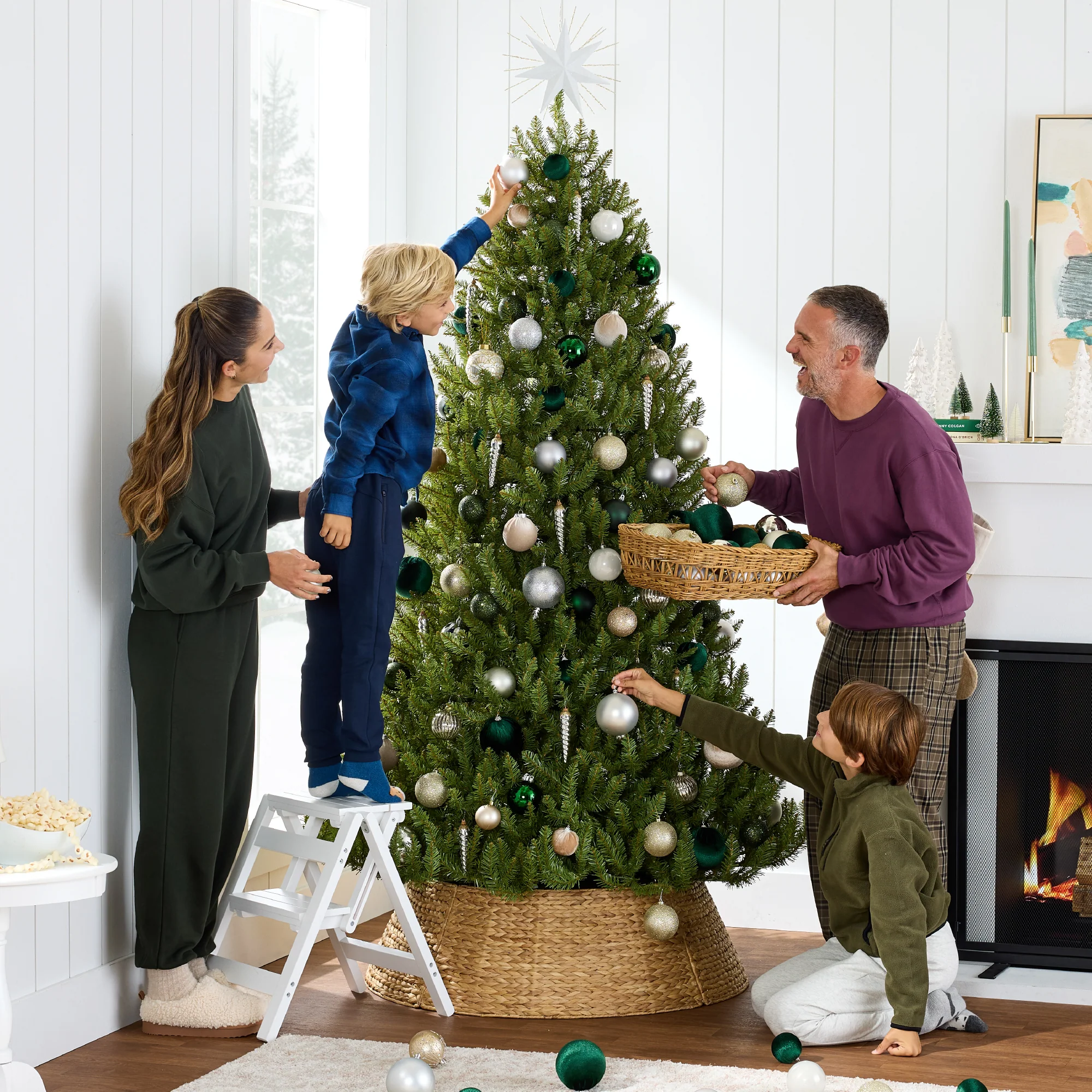 Premium Artificial Nordic Fir Hinged Christmas Tree w/ Foldable Metal Base - Image 27